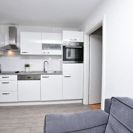 Apartment Ivan Primošten Exteriör bild